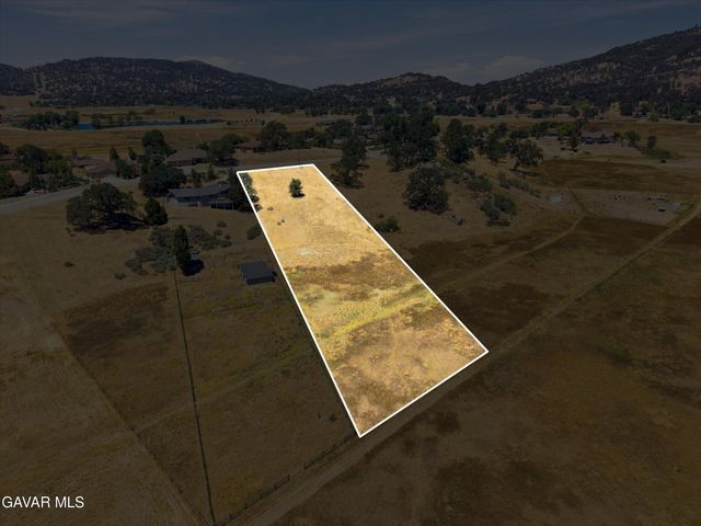 23760 Dart Drive, Tehachapi, CA 93561