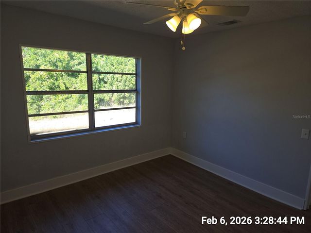 604 E COLLEGE AVENUE, Ruskin, FL 33570