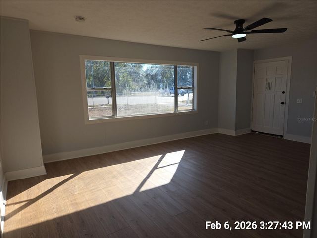 604 E COLLEGE AVENUE, Ruskin, FL 33570