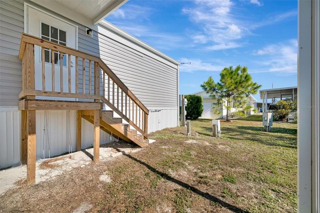 105 W SAINT JOHNS WAY, Apollo Beach, FL 33572