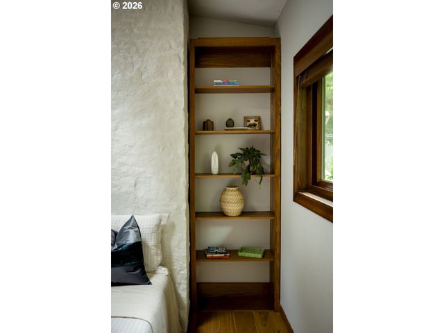 7725 Sw STEWART St, Portland, OR 97223