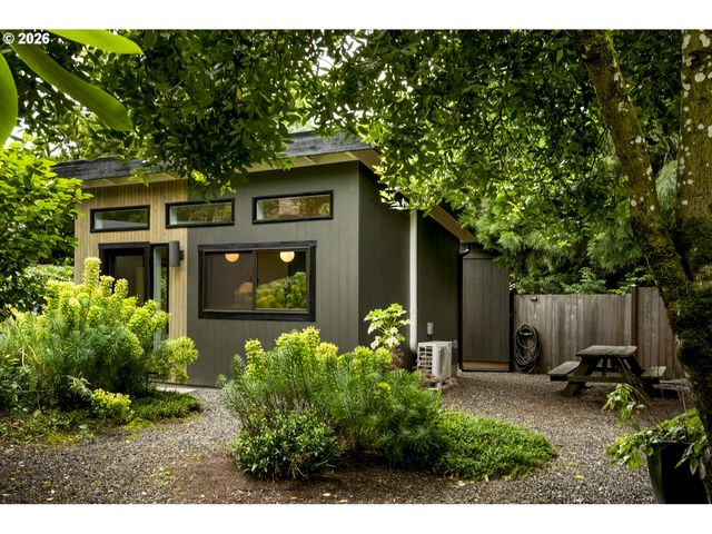 7725 Sw STEWART St, Portland, OR 97223