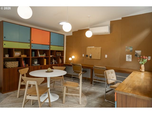 7725 Sw STEWART St, Portland, OR 97223