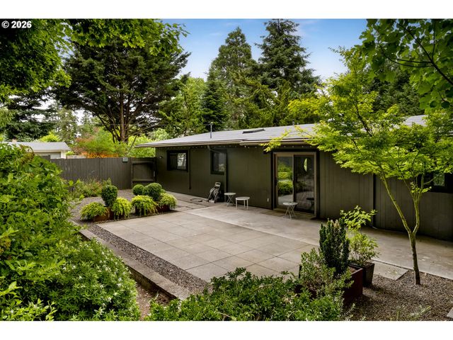 7725 Sw STEWART St, Portland, OR 97223