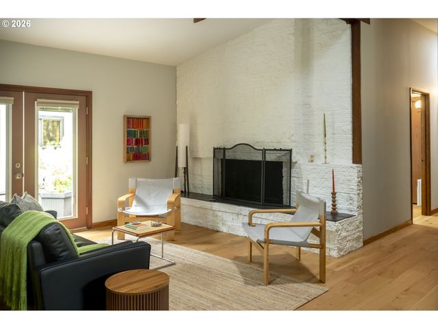 7725 Sw STEWART St, Portland, OR 97223