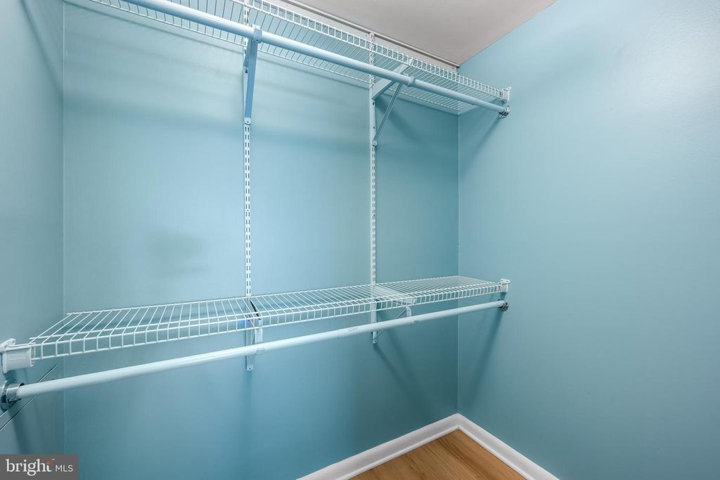 Image 21 of property listing at 16 CROSS KEYS RD #16E, Baltimore, MD 21210