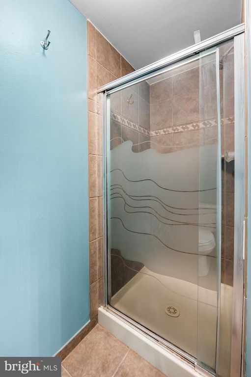 Image 22 of property listing at 16 CROSS KEYS RD #16E, Baltimore, MD 21210