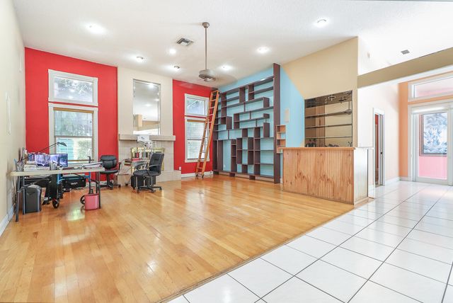 6599 140th Lane N, Palm Beach Gardens, FL 33418