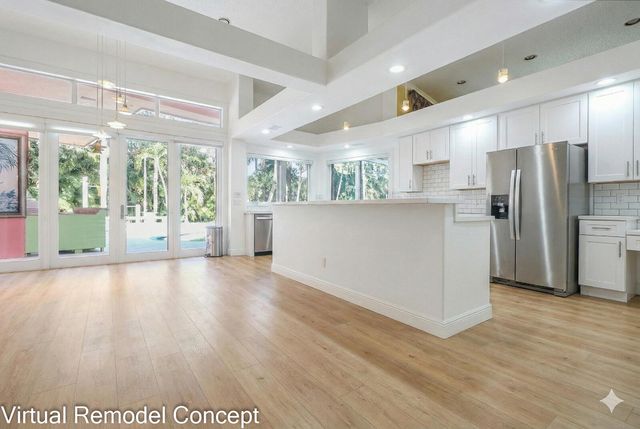 6599 140th Lane N, Palm Beach Gardens, FL 33418