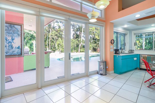 6599 140th Lane N, Palm Beach Gardens, FL 33418