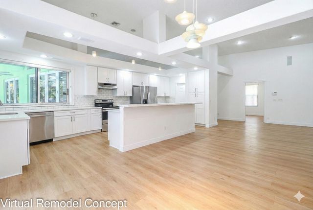 6599 140th Lane N, Palm Beach Gardens, FL 33418