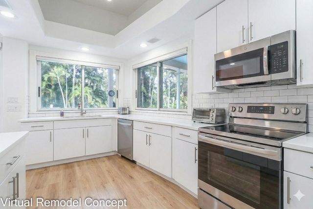 6599 140th Lane N, Palm Beach Gardens, FL 33418