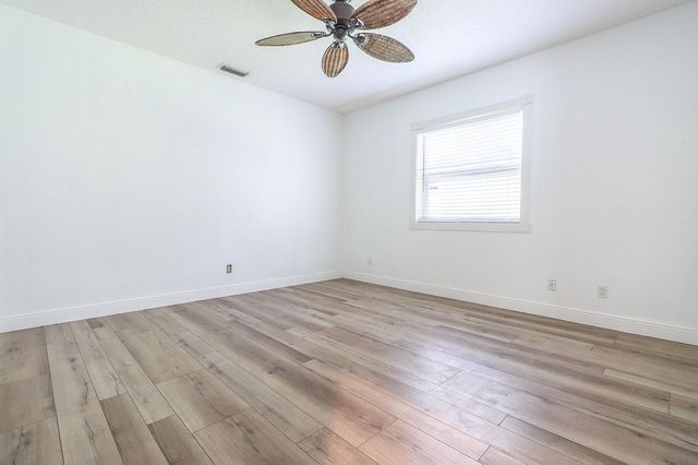 6599 140th Lane N, Palm Beach Gardens, FL 33418