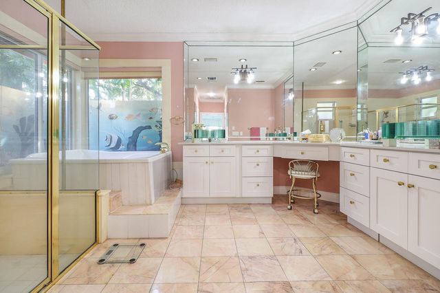 6599 140th Lane N, Palm Beach Gardens, FL 33418