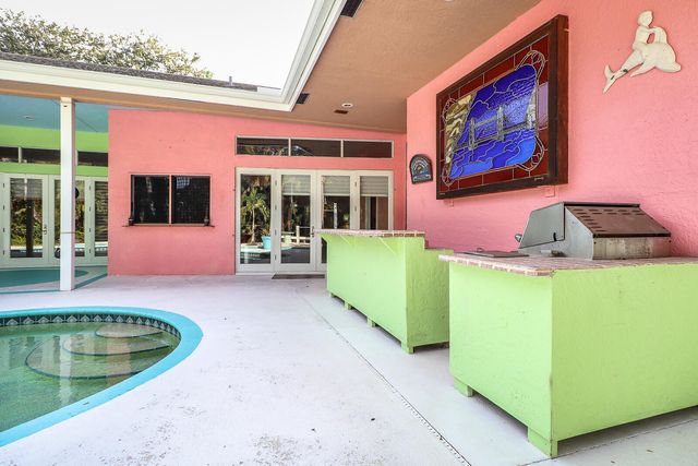 6599 140th Lane N, Palm Beach Gardens, FL 33418