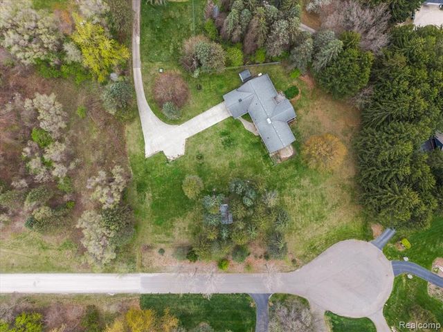 865 N Lapeer Road, Lake Orion, MI 48362