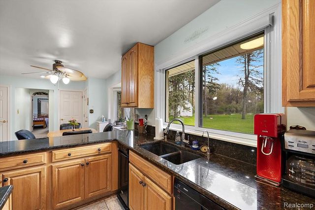 865 N Lapeer Road, Lake Orion, MI 48362