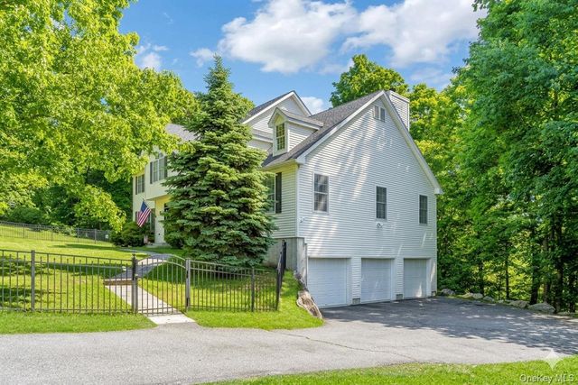 22 Theodore Trail, Carmel, NY 10512
