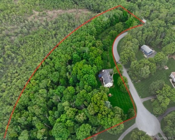 22 Theodore Trail, Carmel, NY 10512
