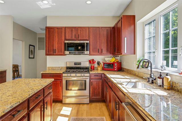 22 Theodore Trail, Carmel, NY 10512