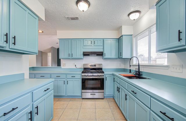 7319 Skybright Lane, Houston, TX 77095