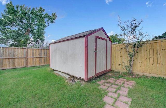 7319 Skybright Lane, Houston, TX 77095