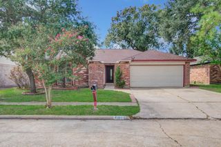 7319 Skybright Lane, Houston, TX 77095