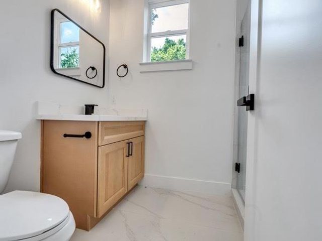 2711 Delano Street, Houston, TX 77004