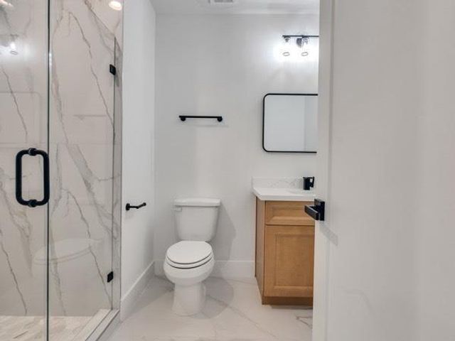 2711 Delano Street, Houston, TX 77004