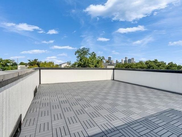 2711 Delano Street, Houston, TX 77004