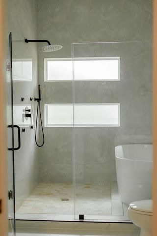 2711 Delano Street, Houston, TX 77004