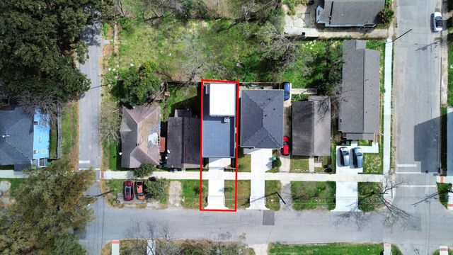 2711 Delano Street, Houston, TX 77004