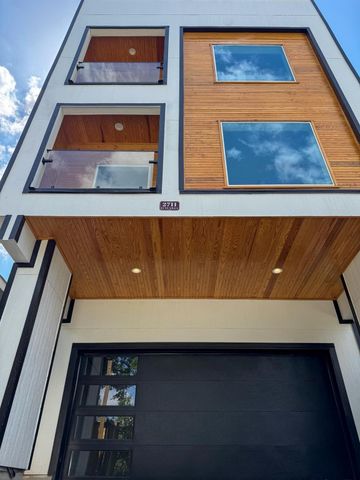 2711 Delano Street, Houston, TX 77004