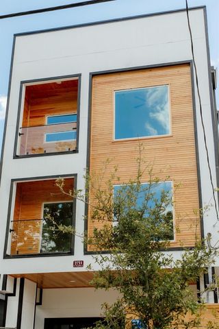 2711 Delano Street, Houston, TX 77004