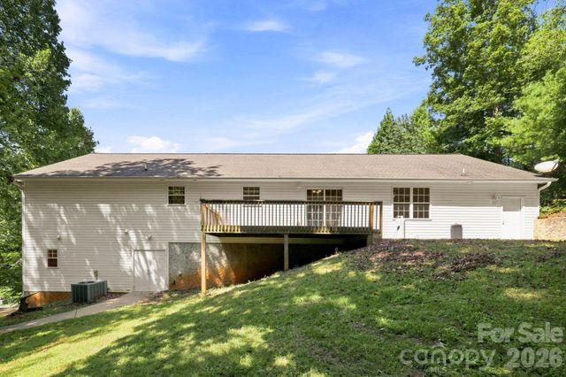 62 Chickwood Trail, Weaverville, NC 28787