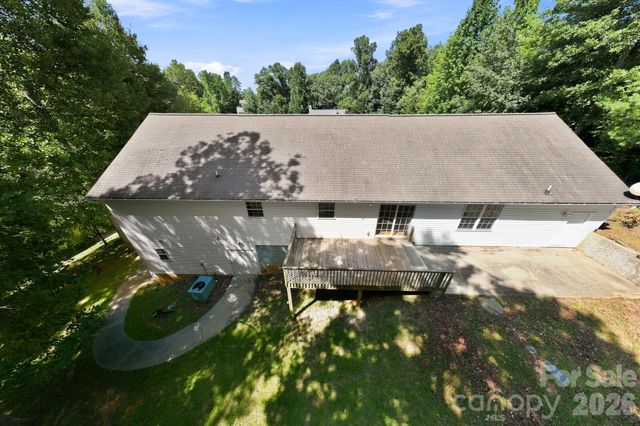 62 Chickwood Trail, Weaverville, NC 28787