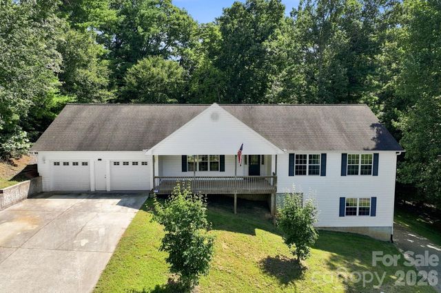 62 Chickwood Trail, Weaverville, NC 28787