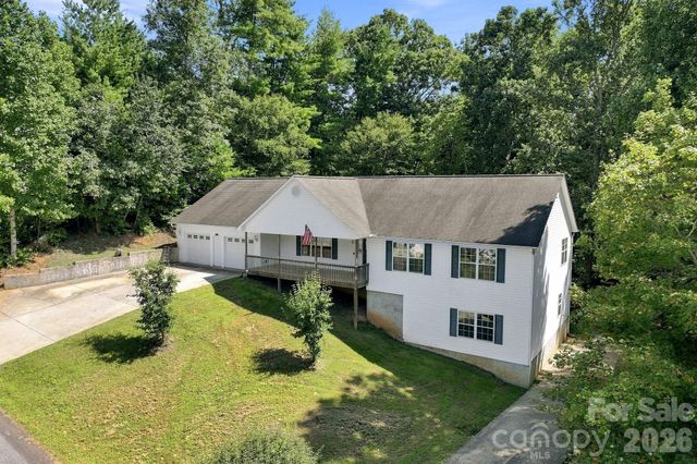 62 Chickwood Trail, Weaverville, NC 28787