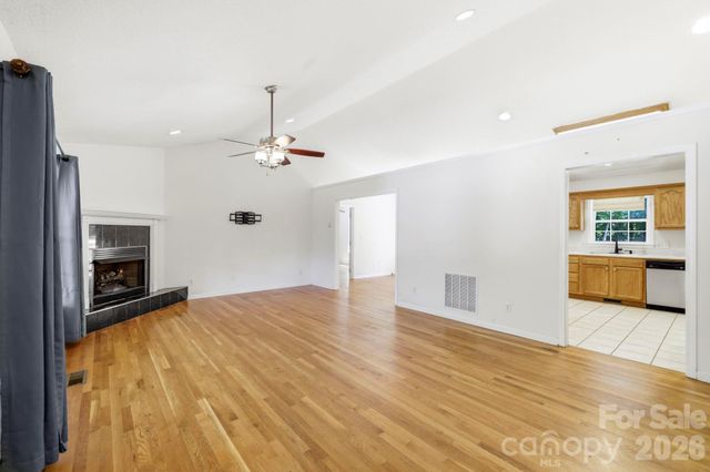 62 Chickwood Trail, Weaverville, NC 28787