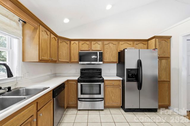 62 Chickwood Trail, Weaverville, NC 28787