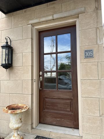 2114 Acklen Ave Apt 305, Nashville, TN 37212