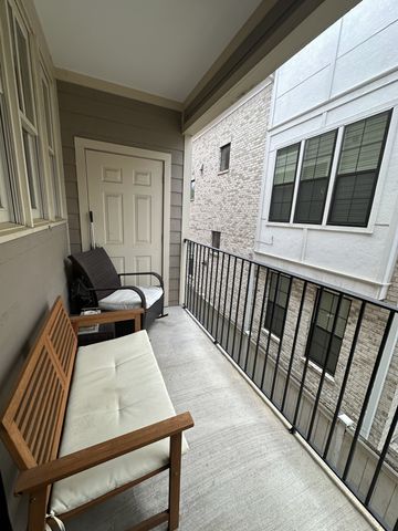 2114 Acklen Ave Apt 305, Nashville, TN 37212