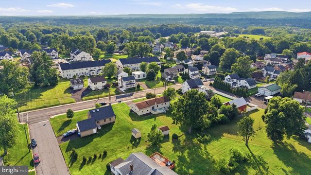 129 GREEN ST, Silverdale, PA 18962