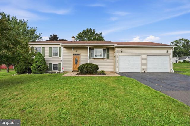 129 GREEN ST, Silverdale, PA 18962