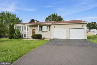 129 GREEN ST, Silverdale, PA 18962