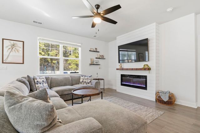 262 Calhoun Falls Dr., Myrtle Beach, SC 29579