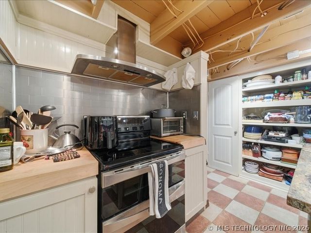 168 Murray Lane, Strang, OK 74367