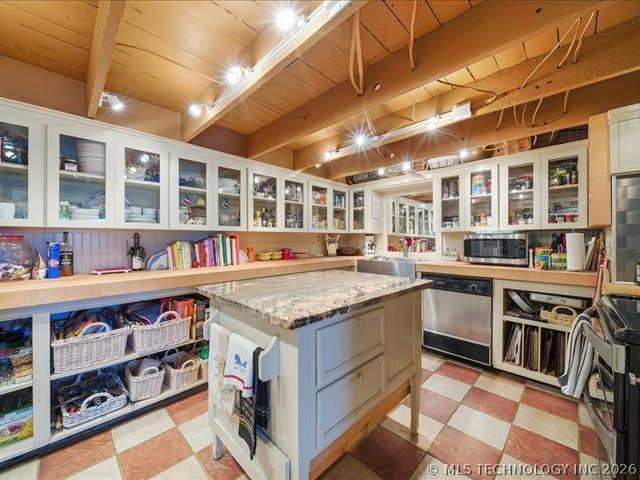 168 Murray Lane, Strang, OK 74367