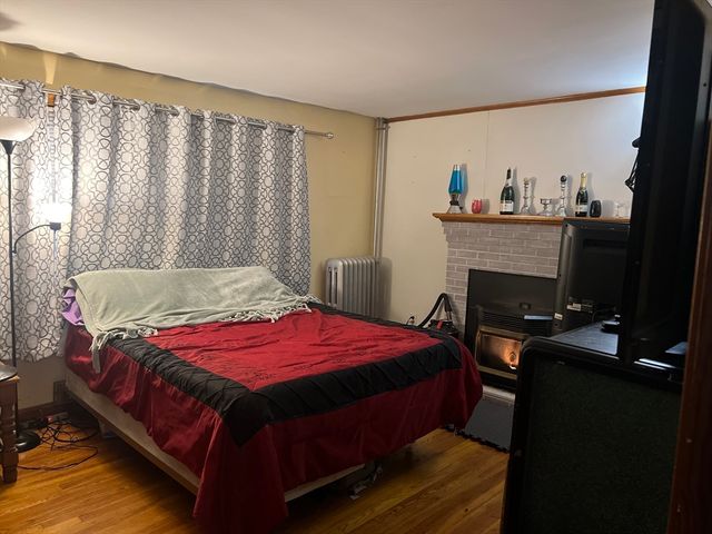 51 Exeter St, Fitchburg, MA 01420