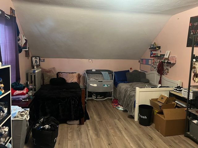 51 Exeter St, Fitchburg, MA 01420